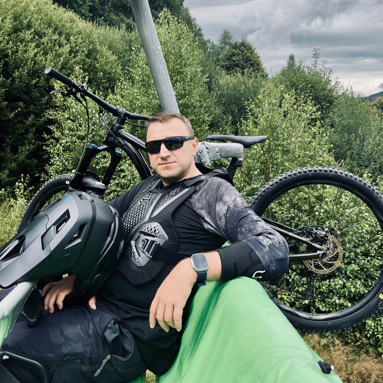Łukasz Zjawiński na trasie MTB / downhill